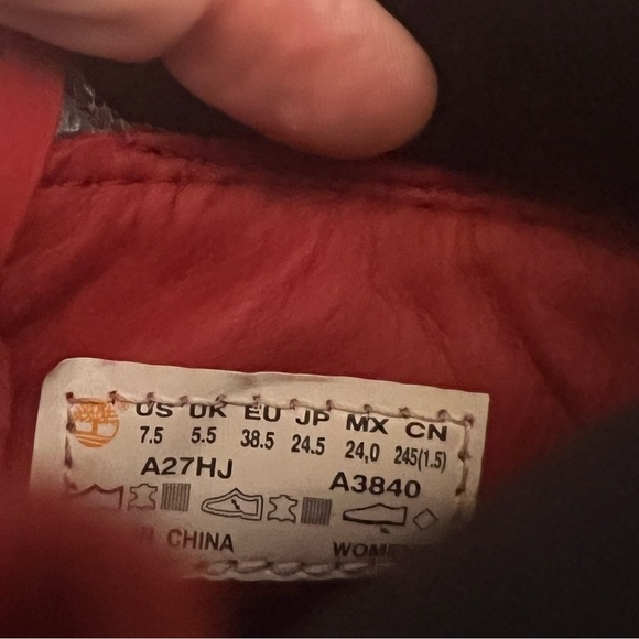 Timberland Limited Edition Red Suede WP Boots 7.5 - Picture 7 of 7